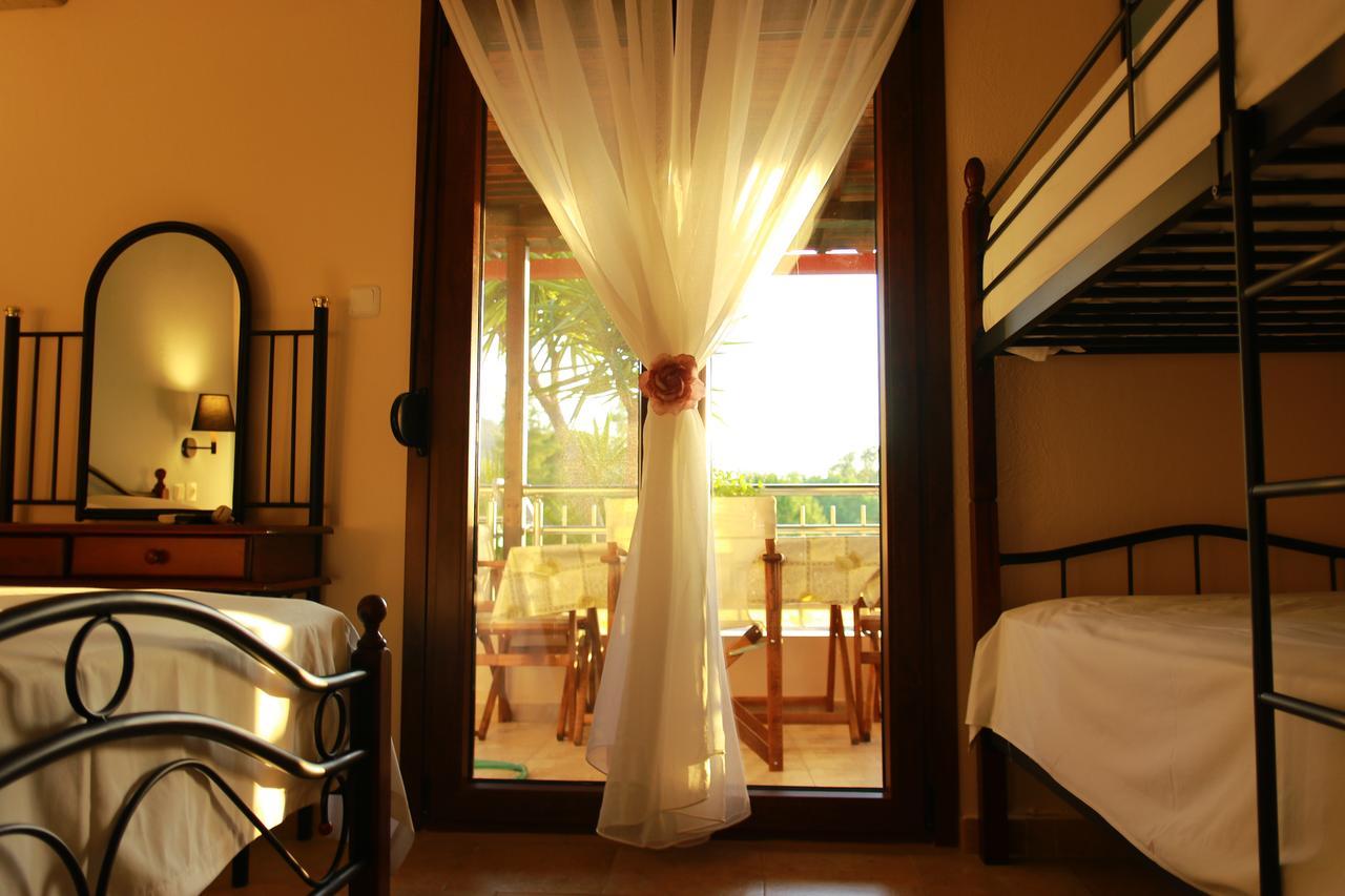 Katina'S House Apartment Vourvourou Ngoại thất bức ảnh