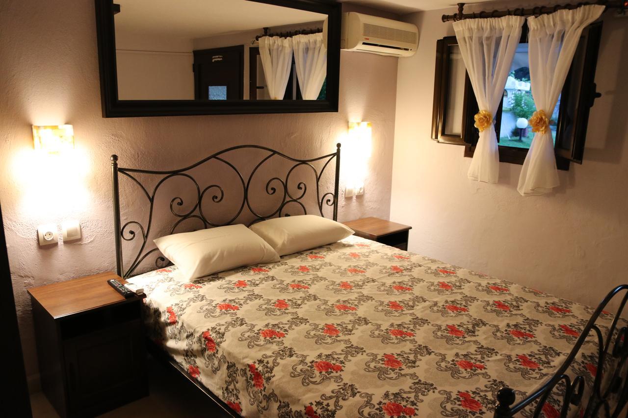 Katina'S House Apartment Vourvourou Ngoại thất bức ảnh