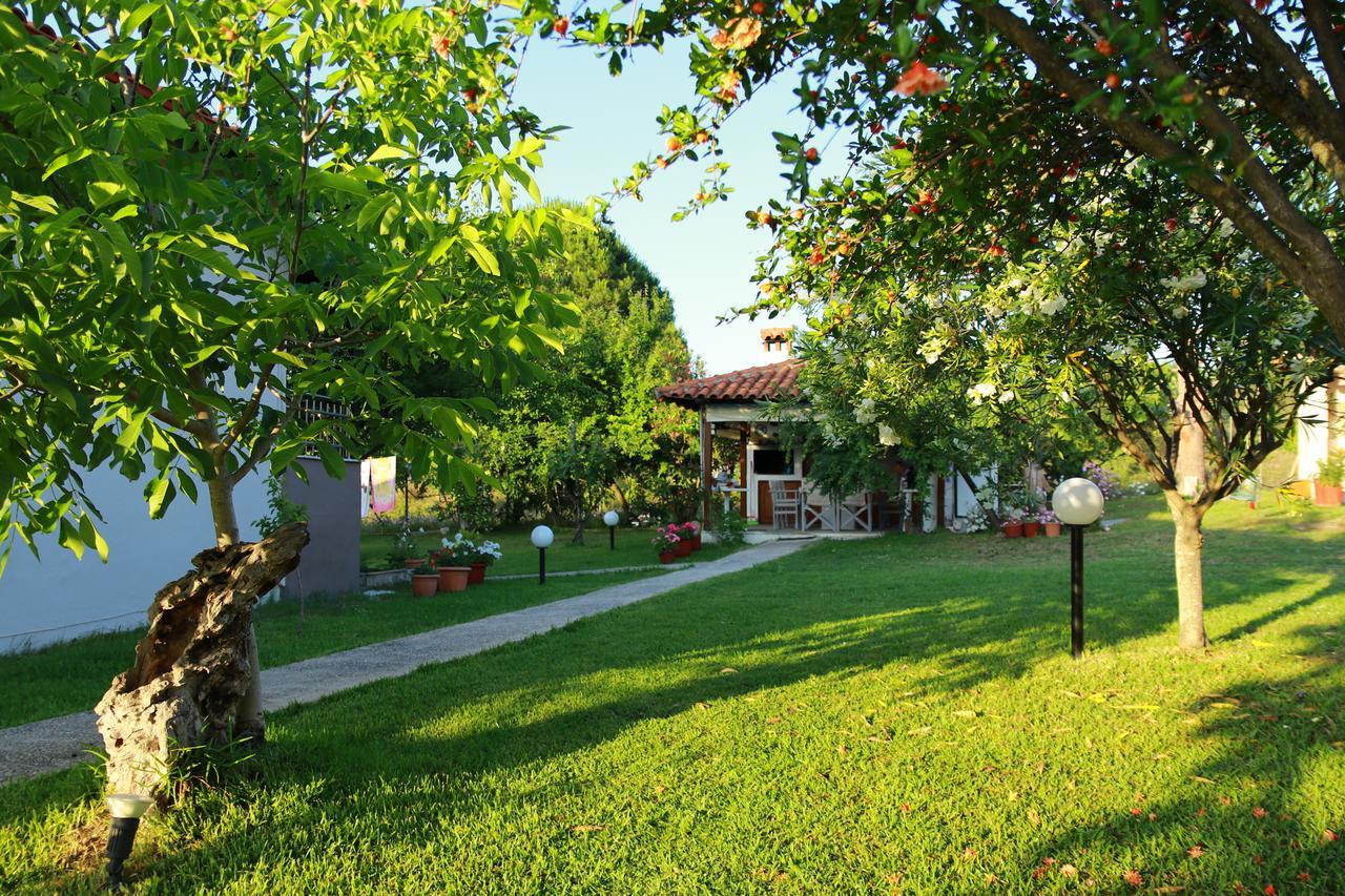 Katina'S House Apartment Vourvourou Ngoại thất bức ảnh