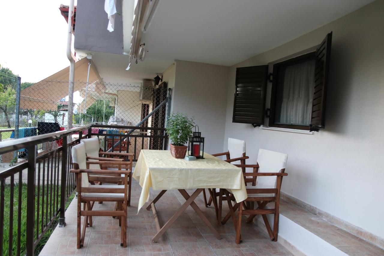 Katina'S House Apartment Vourvourou Ngoại thất bức ảnh