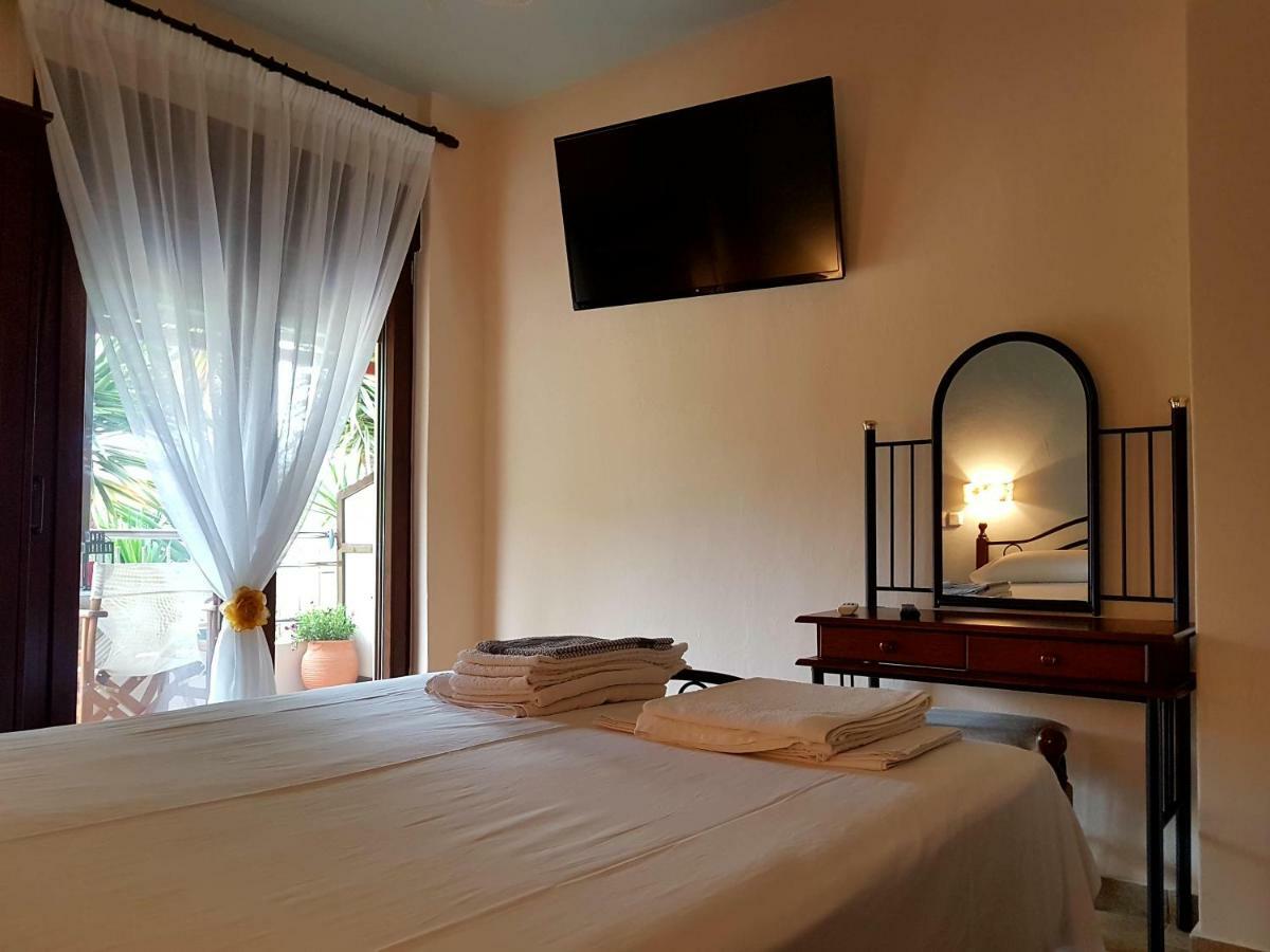 Katina'S House Apartment Vourvourou Ngoại thất bức ảnh